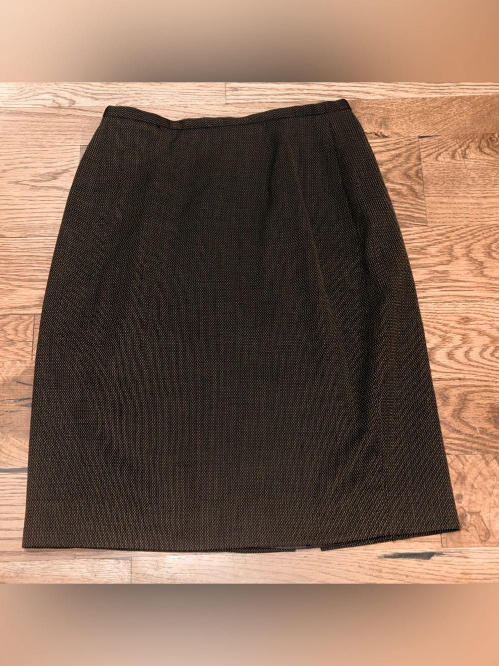 Jaeger. Vintage Brown Wool Pencil Skirt. Size Small.